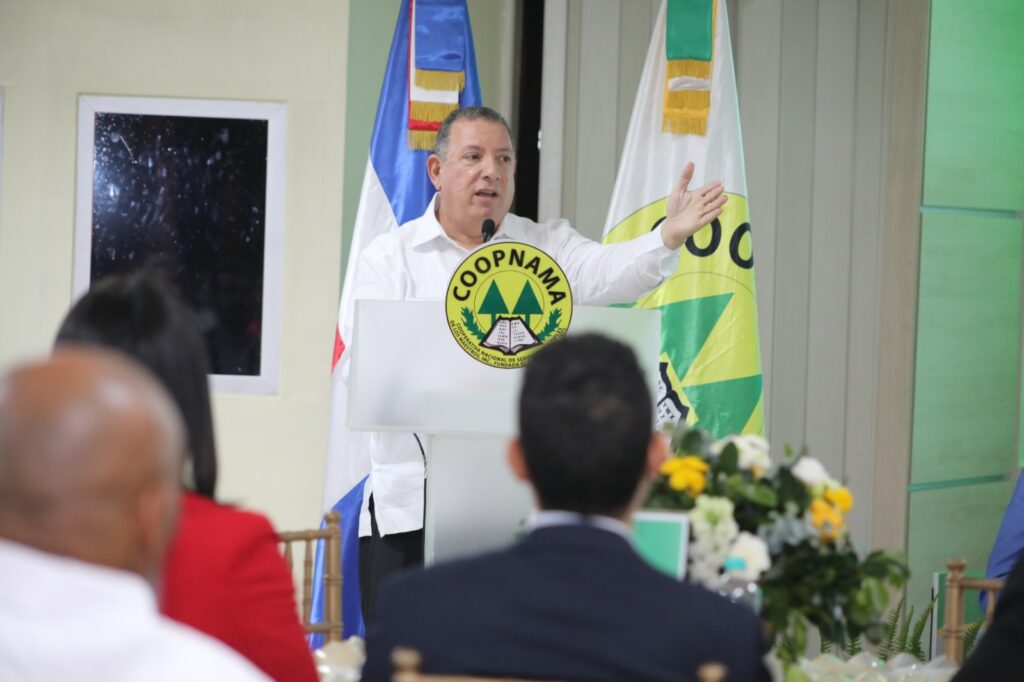 La imagen actual no tiene texto alternativo. El nombre del archivo es: COOPNAMA-entrega-425-nuevas-becas-hijos-socios.jpeg