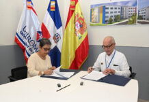 Voluntariado Banreservas y UNIROMANA firman convenio para otorgar becas a estudiantes sobresalientes