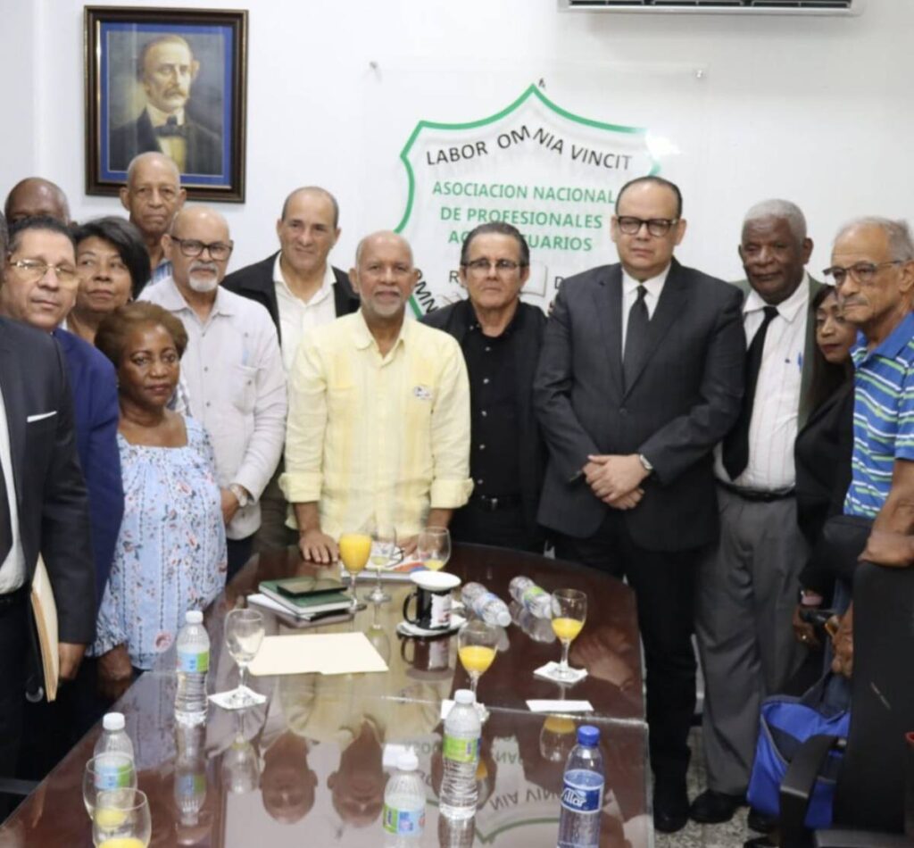 La imagen actual no tiene texto alternativo. El nombre del archivo es: Organizaciones-profesionales-populares-y-sindicales-marcharan-al-Palacio-Nacional-anuncian-Coordinadora-Lucha-Social-y-Popular.jpg