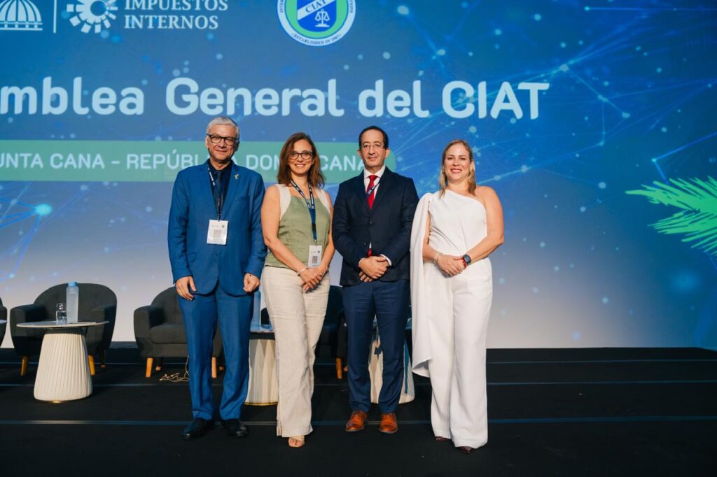 La imagen actual no tiene texto alternativo. El nombre del archivo es: Administraciones-tributarias-de-la-region-apuestan-por-servicios-mas-simples-digitales-y-centrados-en-el-contribuyente-2.jpeg