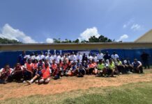 FDF e Inefi efectuaron primera entrega de balones para el programa FIFA Football for Schools