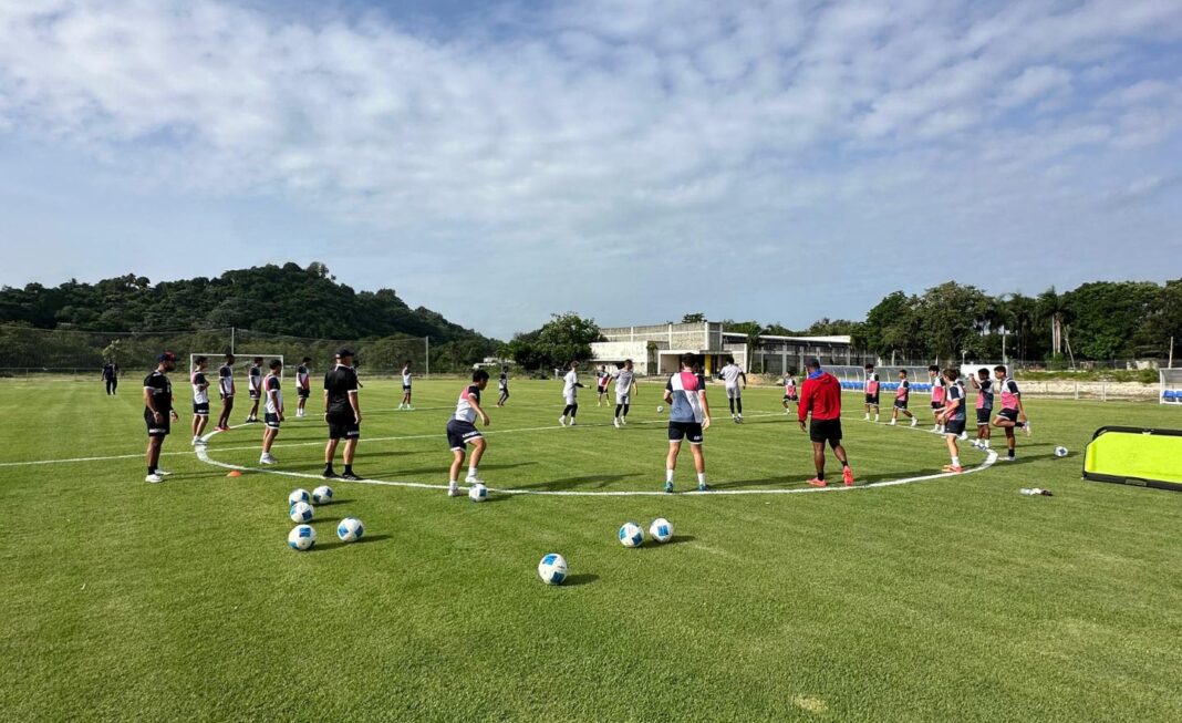 Sedofutbol-Sub-15-Masculina-entrenando-FDF