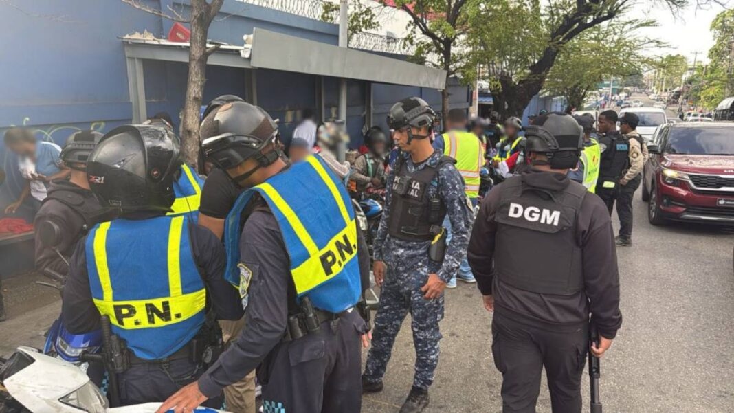 DGM detiene a 742 extranjeros condición migratoria irregular y deporta 815 durante operativos realizados viernes a nivel nacional