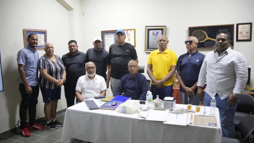 La imagen actual no tiene texto alternativo. El nombre del archivo es: El-presidente-de-Fedotenis-Persio-Maldonado-habla-a-los-presentes-figura-Cristian-Vazquez.jpg