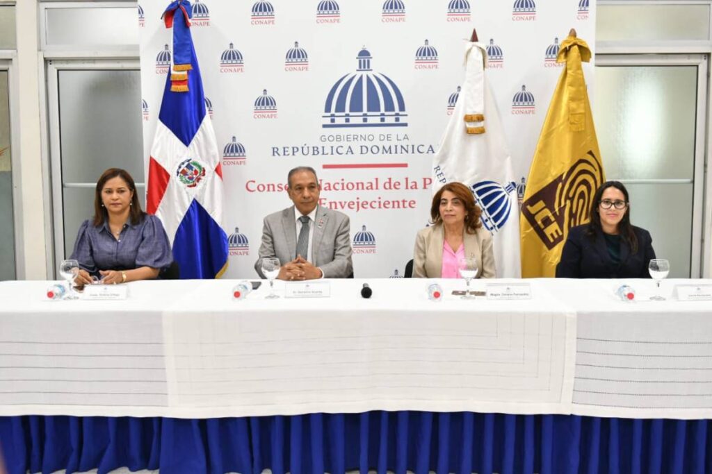 La imagen actual no tiene texto alternativo. El nombre del archivo es: JCE-y-CONAPE-inician-jornada-nacional-cedulacion-para-personas-adultas-mayores.jpg
