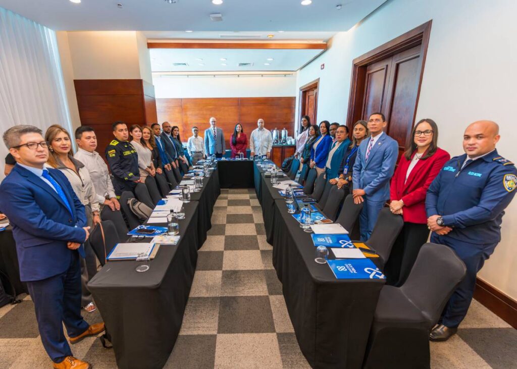 La imagen actual no tiene texto alternativo. El nombre del archivo es: PETT-Reunion-Bilateral-Fortalecimiento-de-cooperacion-juridica-entre-Colombia-y-Republica-Dominicana.jpg
