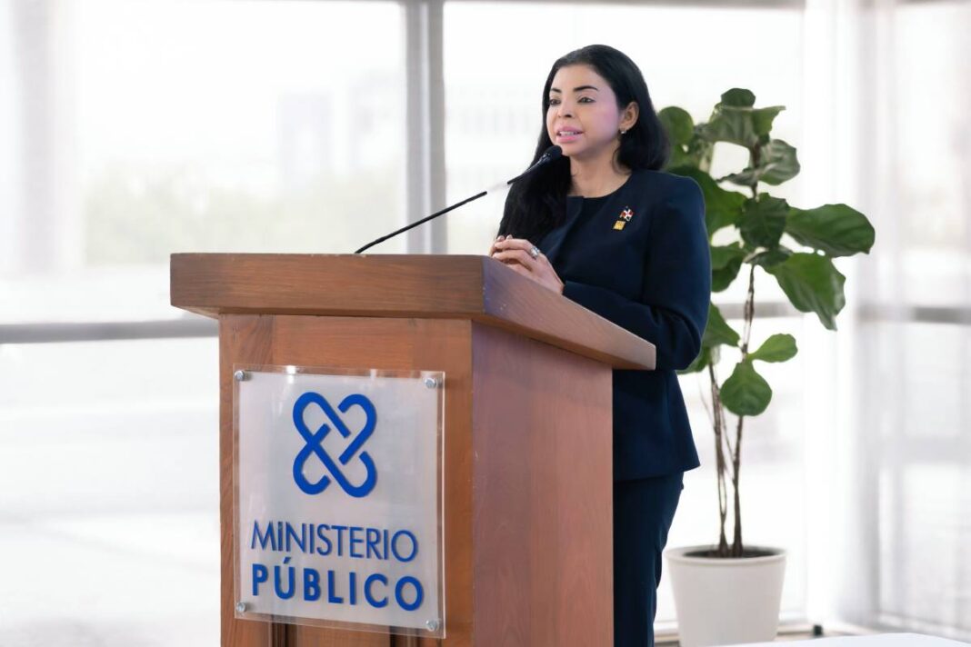 Procuradora Yeni Berenice Reynoso