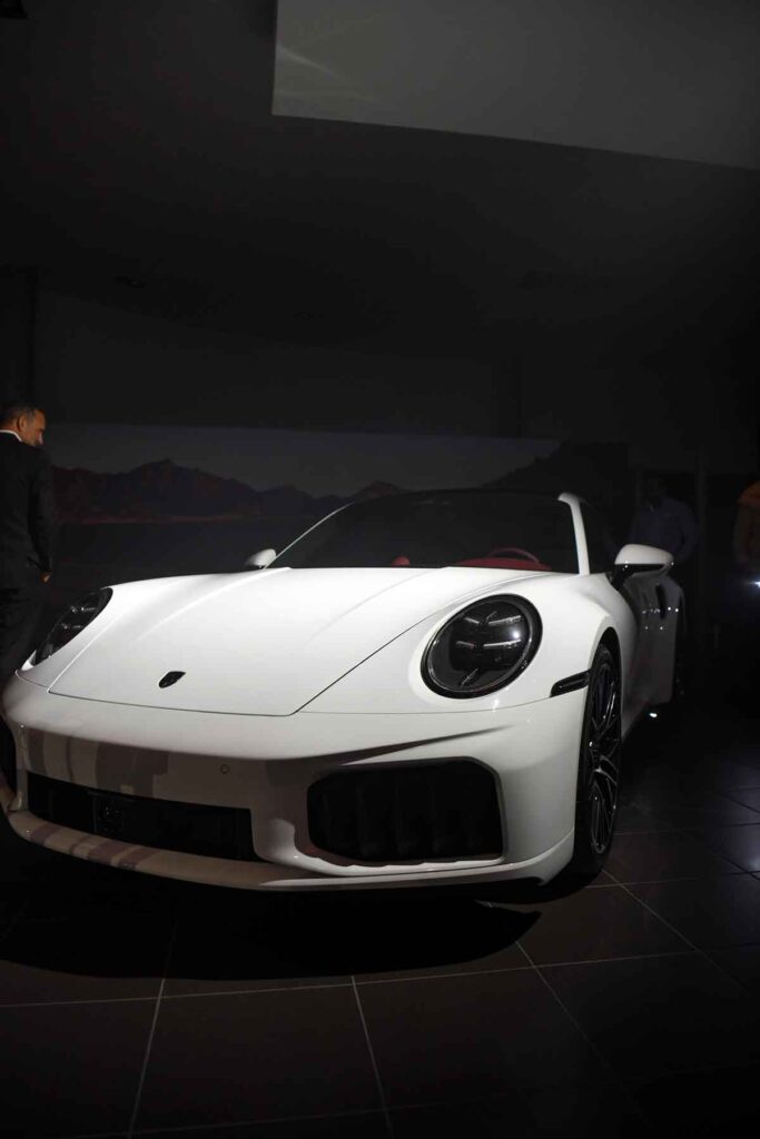 La imagen actual no tiene texto alternativo. El nombre del archivo es: Tecnologia-hibrida-de-Porsche-eleva-el-rendimiento-deportivo-con-mayor-eficiencia-energetica.jpg