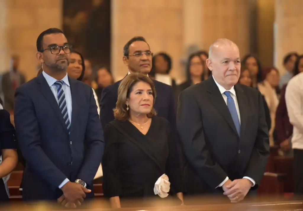 La imagen actual no tiene texto alternativo. El nombre del archivo es: DGII-celebra-su-29-aniversario-y-reafirma-su-compromiso-facilitar-el-cumplimiento-tributario-Cada-peso-que-un-contribuyente.webp