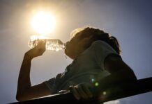 Dominicanos afectados por el calor extremo en EE.UU.