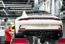 Fabricante de automóviles alemán Porsche recortará otros 5.000 empleos