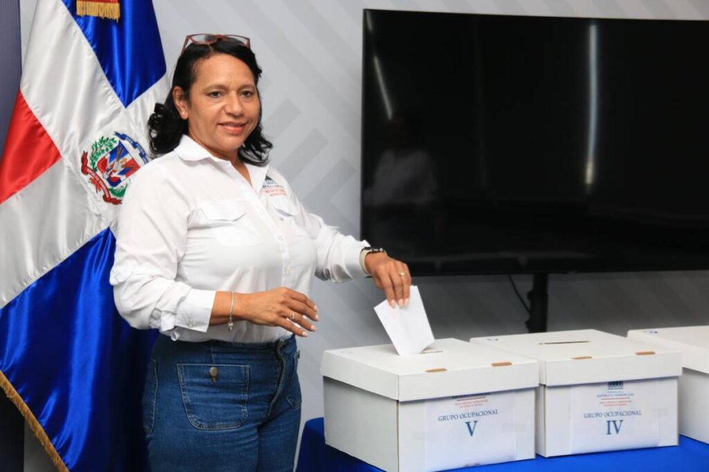 La imagen actual no tiene texto alternativo. El nombre del archivo es: Proceso-de-votacion.jpg