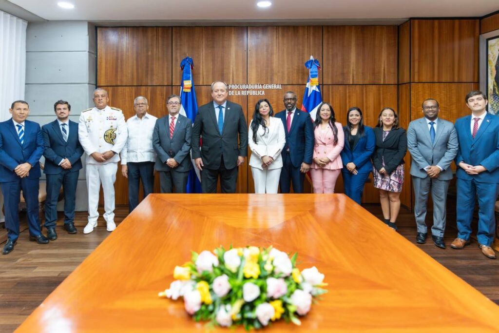 La imagen actual no tiene texto alternativo. El nombre del archivo es: Republica-Dominicana-y-Chile-crean-equipo-conjunto-para-enfrentar-la-trata-el-trafico-migrantes-y-el-lavado-de-activos.jpg