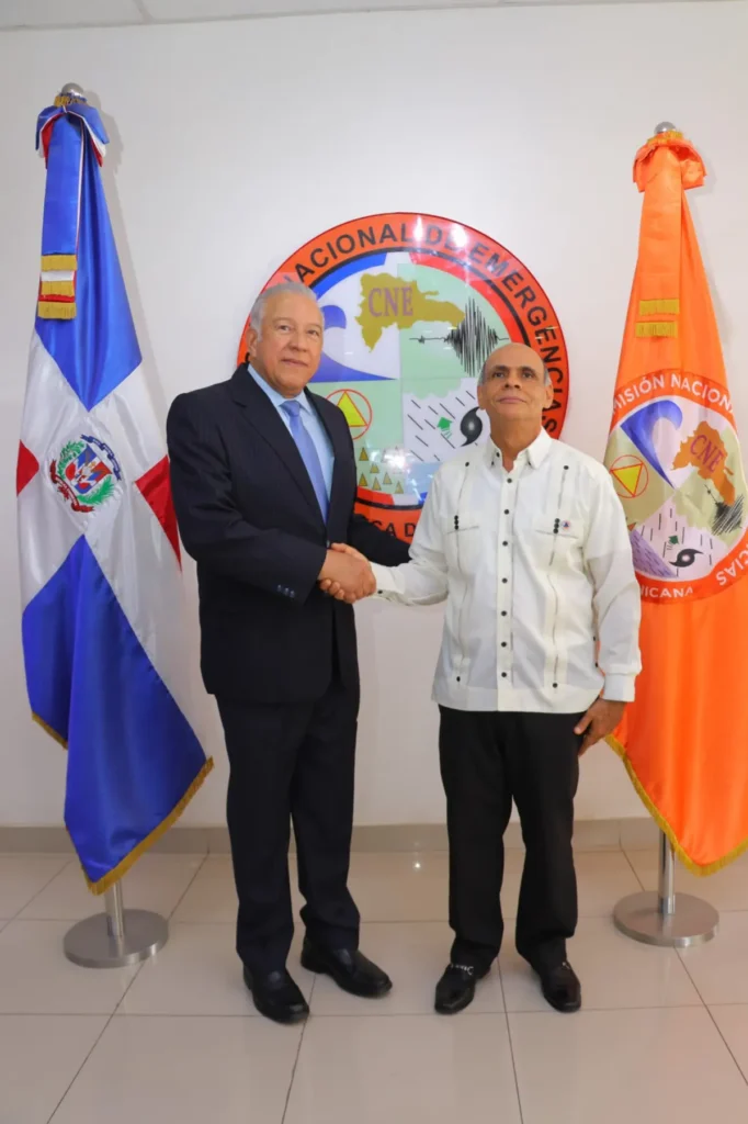 La imagen actual no tiene texto alternativo. El nombre del archivo es: Carlos-Manuel-Paulino-Cardenas.webp
