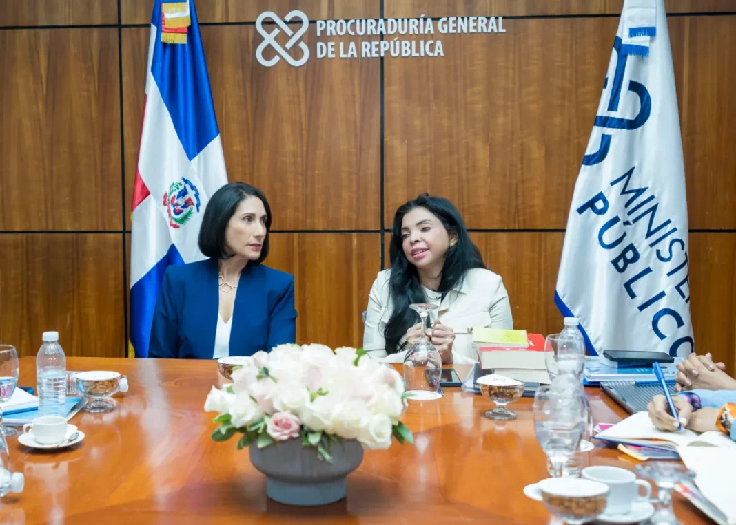 El Gabinete de Niñez y Adolescencia y Conani comparten con el Ministerio Público