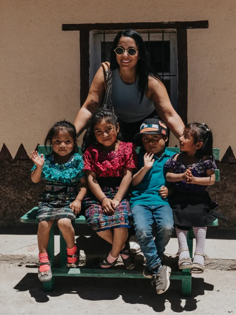 La imagen actual no tiene texto alternativo. El nombre del archivo es: Jacqueline-Polanco-impulsa-alianza-con-Mercado-Global-para-beneficiar-a-mujeres-indigenas-en-Guatemal.webp