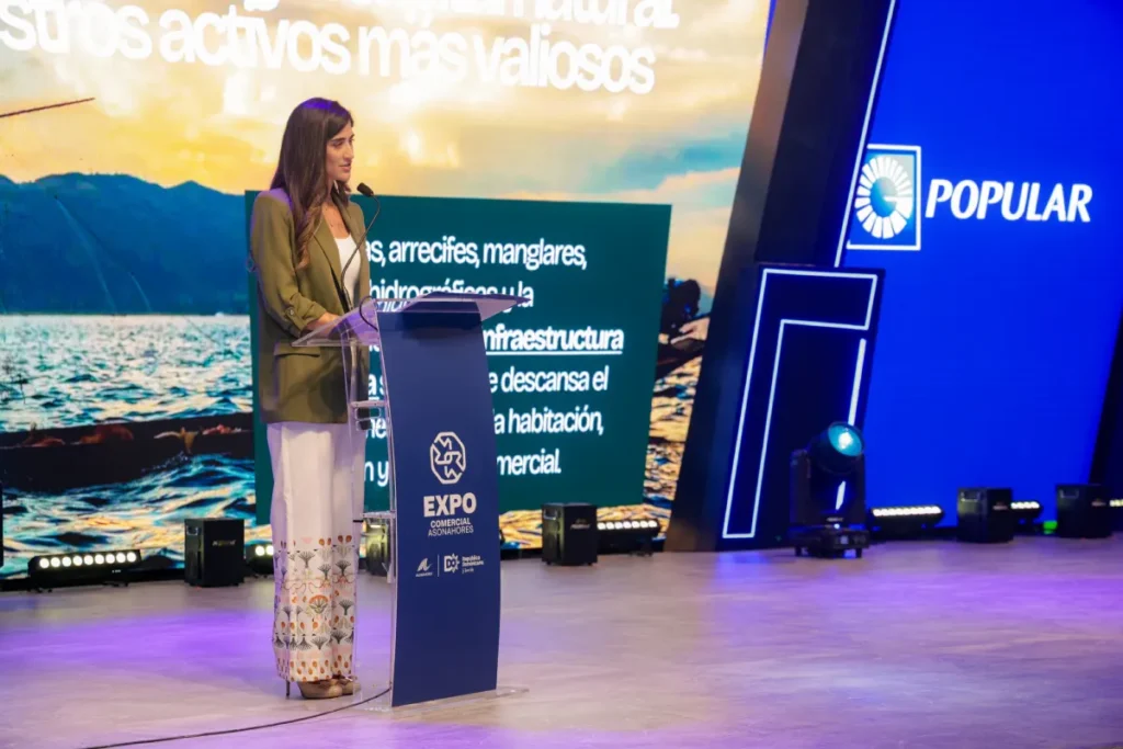 La imagen actual no tiene texto alternativo. El nombre del archivo es: La-charla-ofrecida-durante-la-Exposicion-Comercial-ASONAHORES-2026-se-circunscribe-al-liderazgo-historico-del-Banco-Popular-en-terminos-de-financiamiento-y-acompanamiento-al-turismo.webp