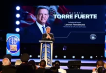 Leonel afirma que la labor de las iglesias es «imprescindible” y asegura que «es necesario volver el rostro hacia Dios”