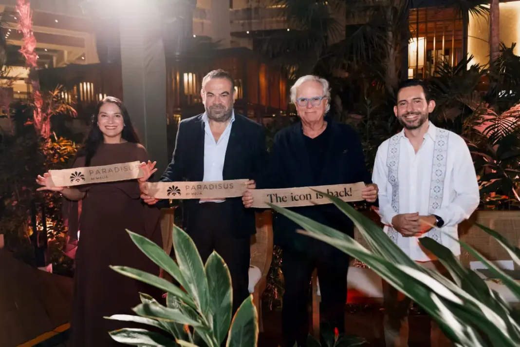 Aurora de los Ángeles Aguilar Rivero, Gabriel Escarrer, Álvaro Sanz y Bernardo Cueto Riestra