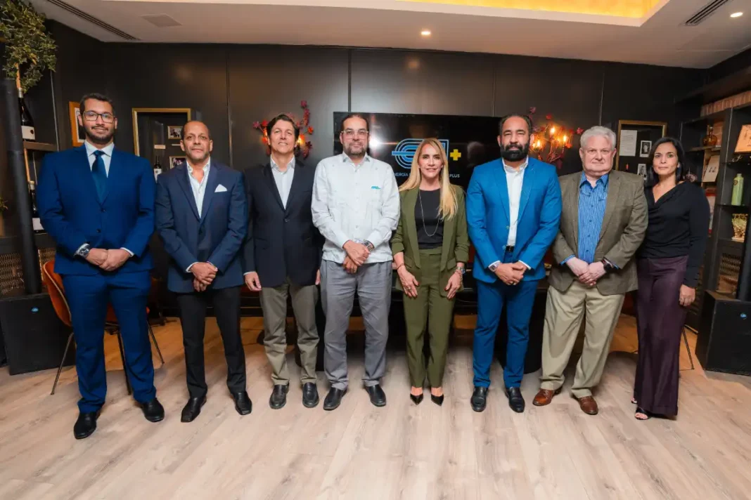 Eduardo Céspedes, Ramses Valera, Plinio Abreu, Miguel René De La Cruz, Idalia Cabrera y Baldwin Yunes, Juan Carlos Porchella y Anais Aybar Morales