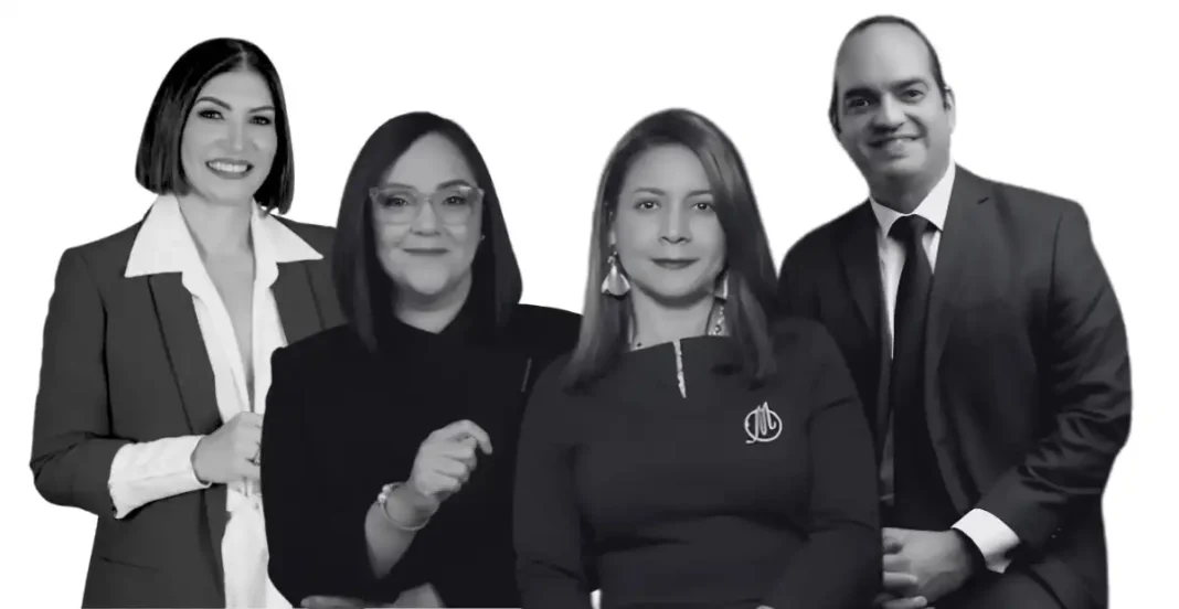 Expositores Lara Guerrero, Elizabeth Mena, Marielly Gonzalez y Gilberto Objio (2)