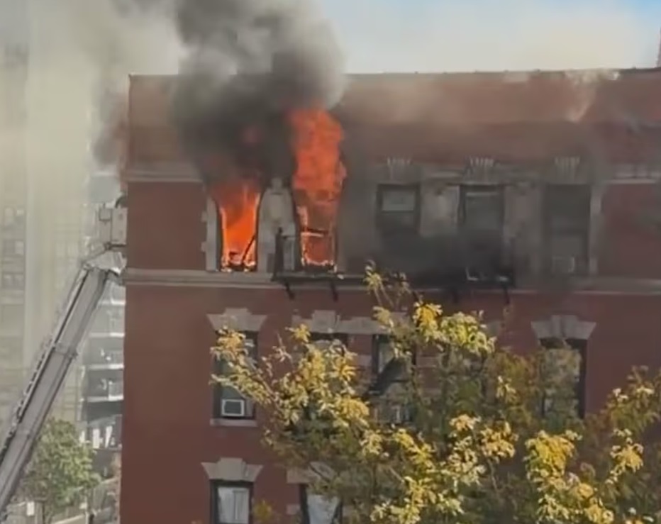 Fuego en el Alto Manhattan deja seis heridos_ presuntamente dominicanos