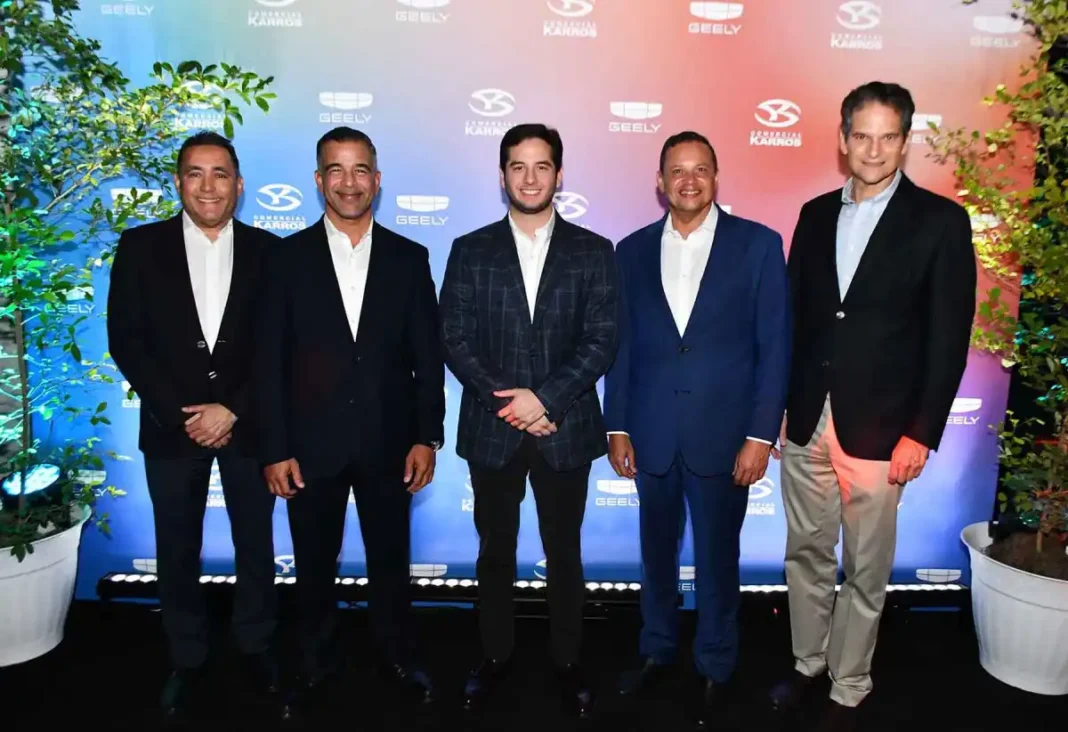 Iván Pérez Vega, Luis Taveras, Juan Miguel Villanueva, Cesar Castro y Oscar Villanueva